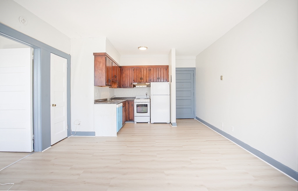 140 Chestnut Street, Unit 516 Springfield, MA 01103 - Photo 6 of 10