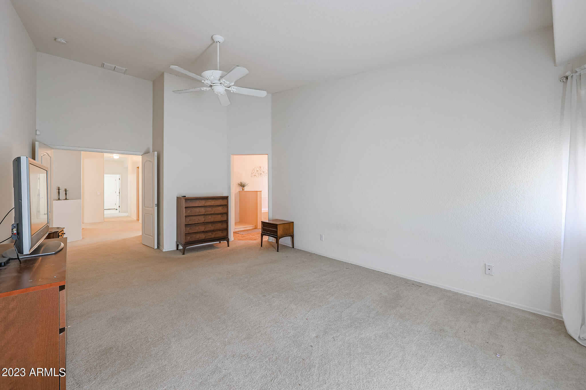 2126 West Carson Road Phoenix, AZ 85041 - Photo 10 of 14 B (23)