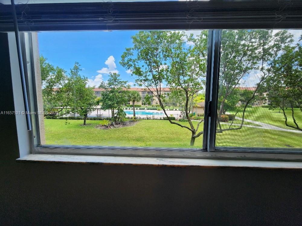 12651 Southwest 16th Court, Unit 211B Pembroke Pines, FL 33027 - Photo 13 of 17 Dining room view