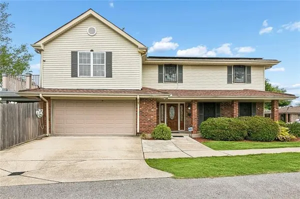$499,000 | 1400 Wisteria Drive, Metairie, LA 70005