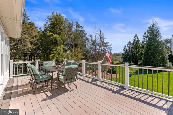 $1,350,000 | 25708 Howerton Drive, Chantilly, VA 20152
