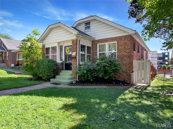 $315,000 | 1464 Sproule Avenue, St. Louis, MO 63139