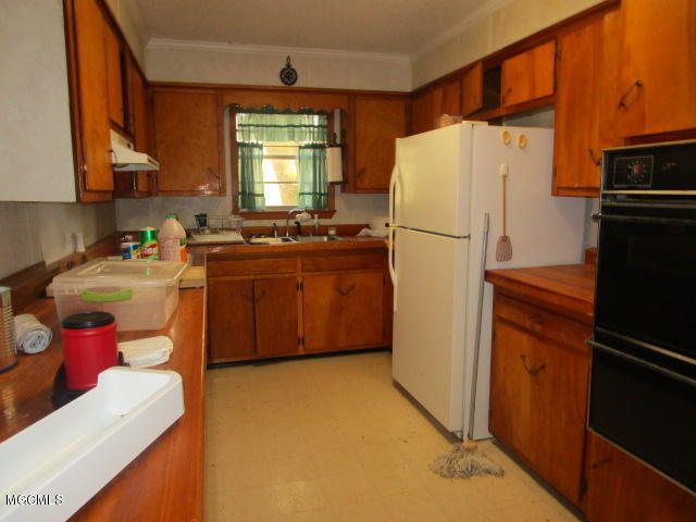 211 Peewee Miller Road Lucedale, MS 39452 - Photo 3 of 16 Pee Wee Miller 1-18 003