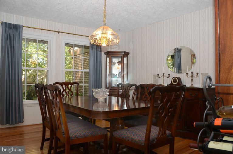 1876 Post Oak Trail Reston, VA 20191 - Photo 12 of 30 Dining Room