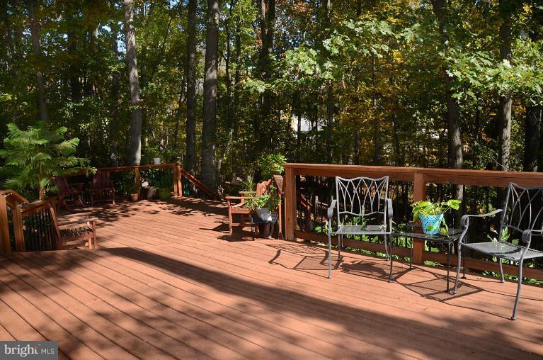 1876 Post Oak Trail Reston, VA 20191 - Photo 26 of 30 View