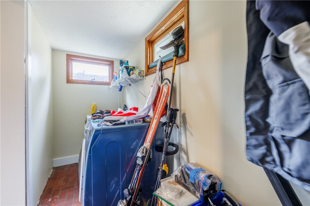 110 Field Street Rochester, NY 14620 - Photo 11 of 12