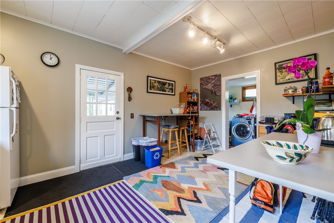 110 Field Street Rochester, NY 14620 - Photo 10 of 12