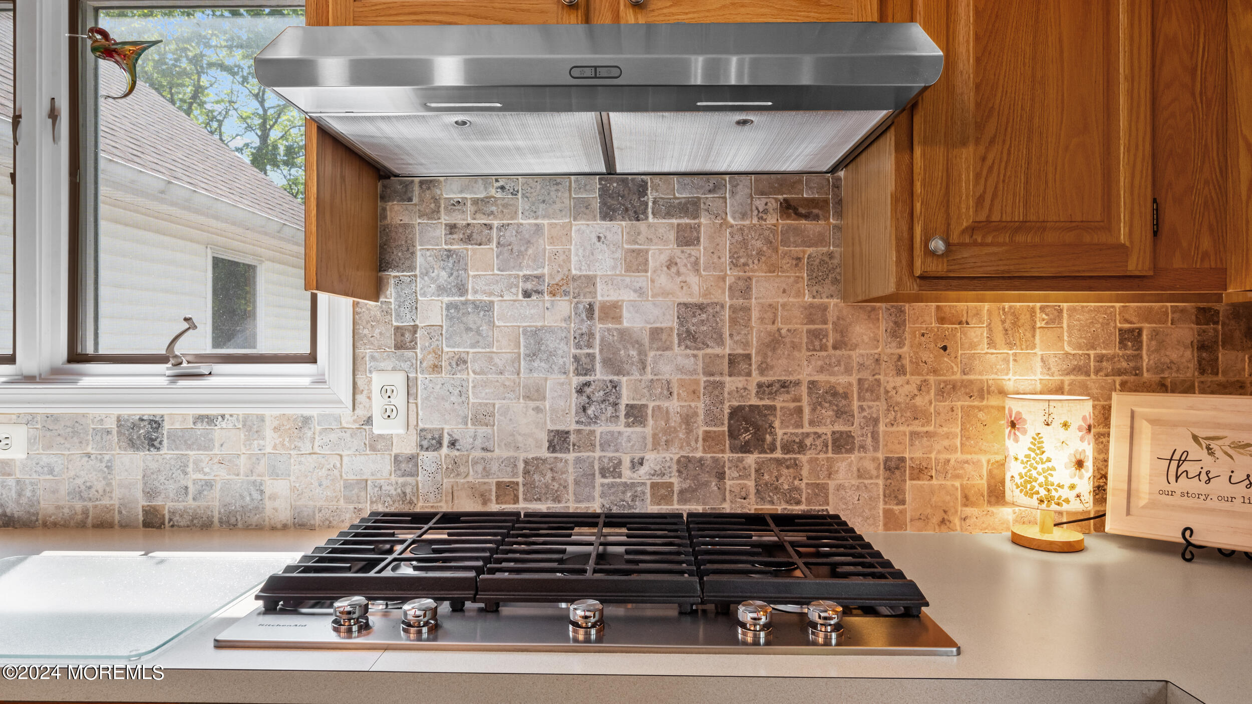 55 Tower Road Cream Ridge, NJ 08514 - Photo 21 of 47 a bathroom with table