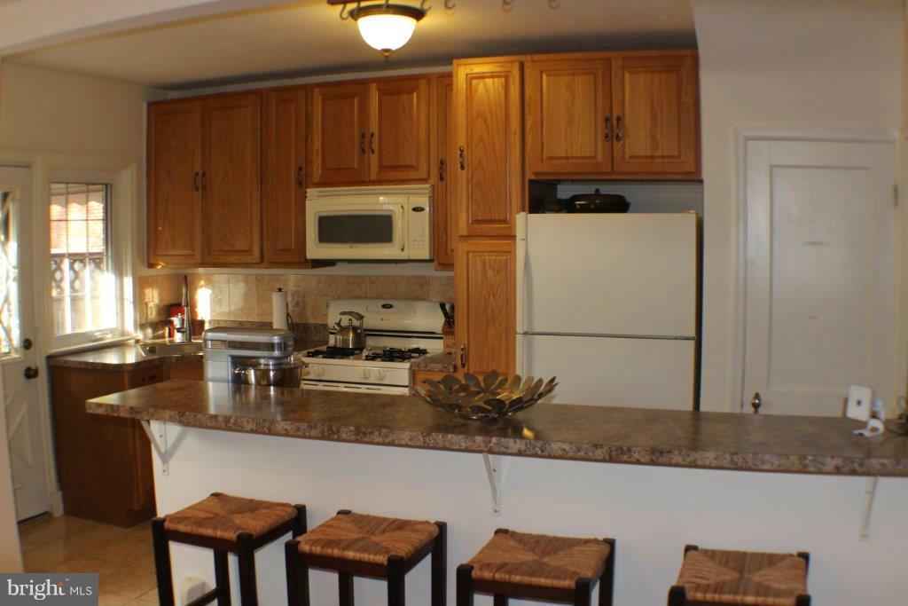 1665 Shadyside Road Baltimore, MD 21218 - Photo 9 of 19 Kitchen