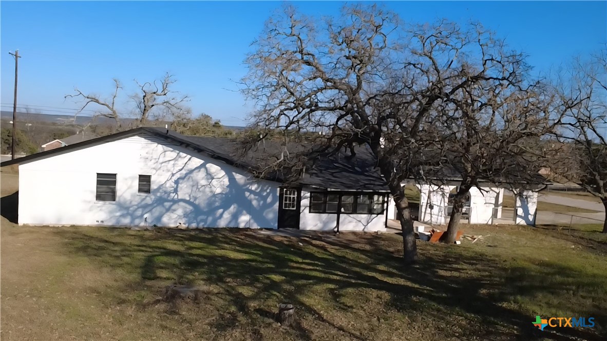 132 County Road 4765 Kempner, TX 76539 - Photo 9 of 29 a view of a house with a yard
