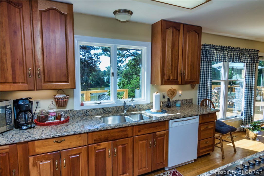105 Locust Point Lane Wake, VA 23176 - Photo 14 of 50