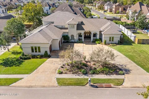 $1,485,000 | 700 Farmington Drive, Lafayette, LA 70503