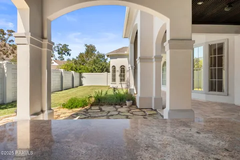 $1,485,000 | 700 Farmington Drive, Lafayette, LA 70503