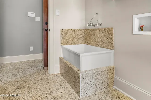 $1,485,000 | 700 Farmington Drive, Lafayette, LA 70503