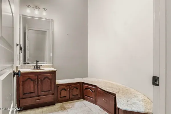 $1,485,000 | 700 Farmington Drive, Lafayette, LA 70503