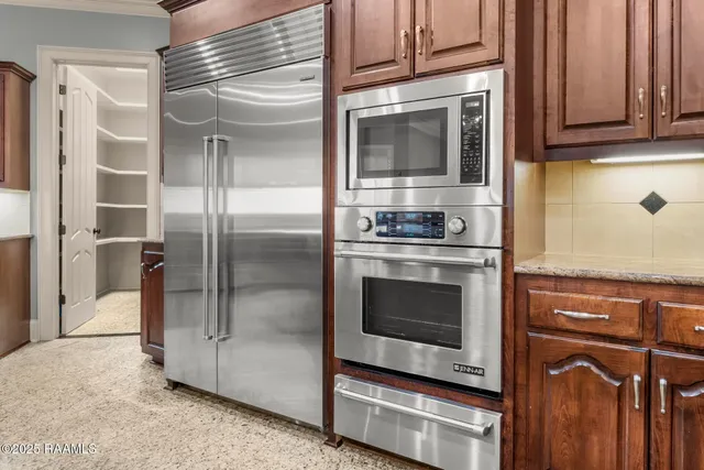 $1,485,000 | 700 Farmington Drive, Lafayette, LA 70503