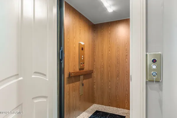 $1,485,000 | 700 Farmington Drive, Lafayette, LA 70503