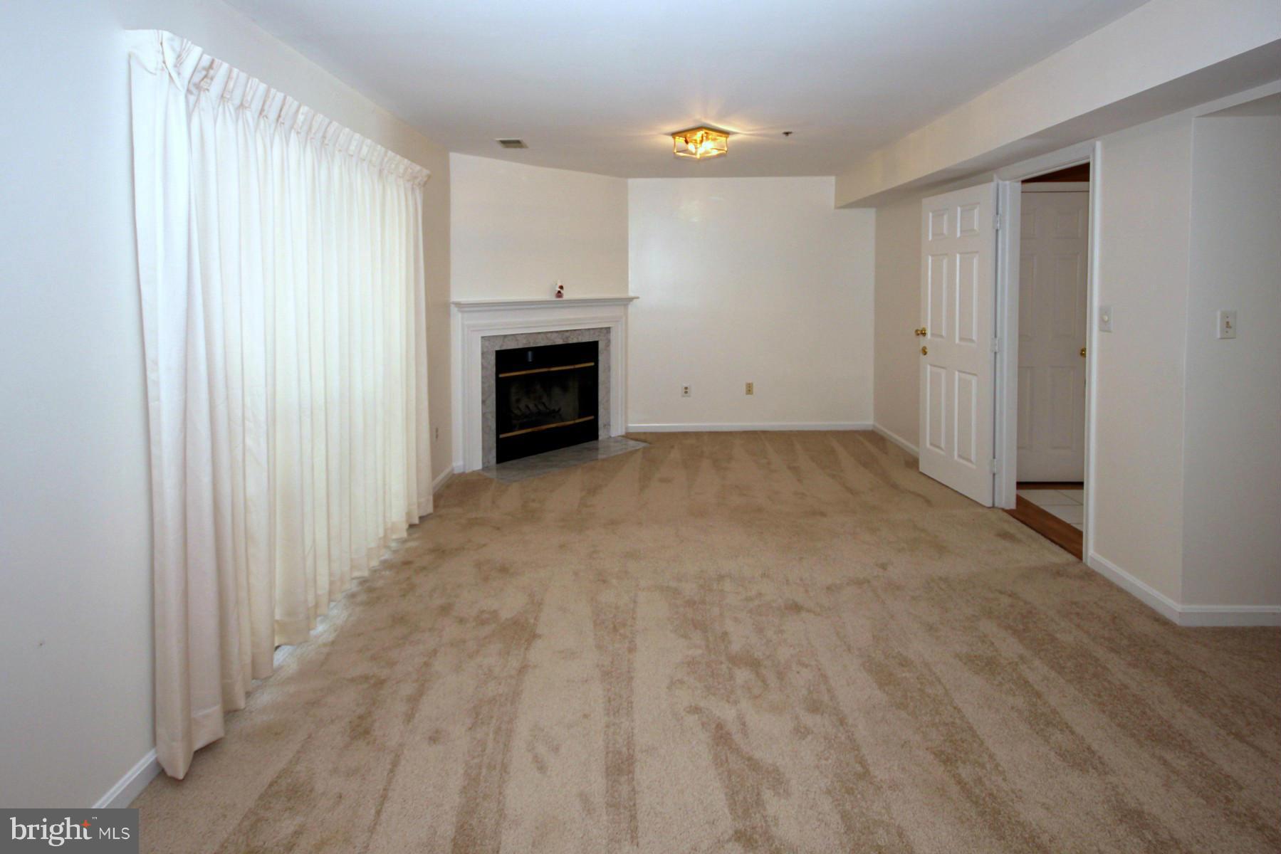 6920 Mayfair Road Laurel, MD 20707 - Photo 11 of 25 Family Room
