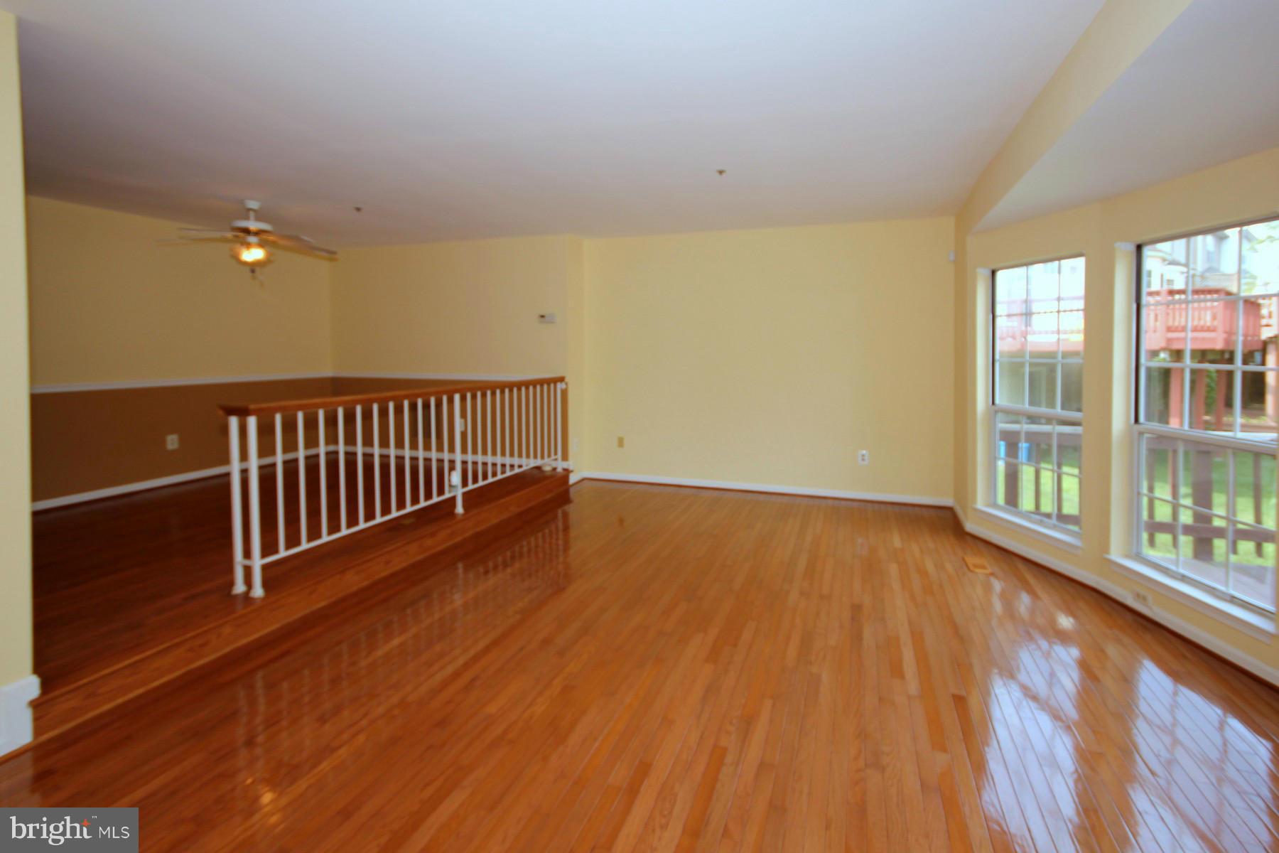 6920 Mayfair Road Laurel, MD 20707 - Photo 18 of 25 Living Room