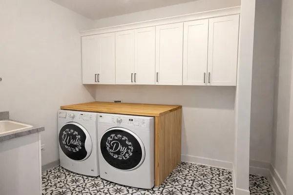 a view of washer and dryer
