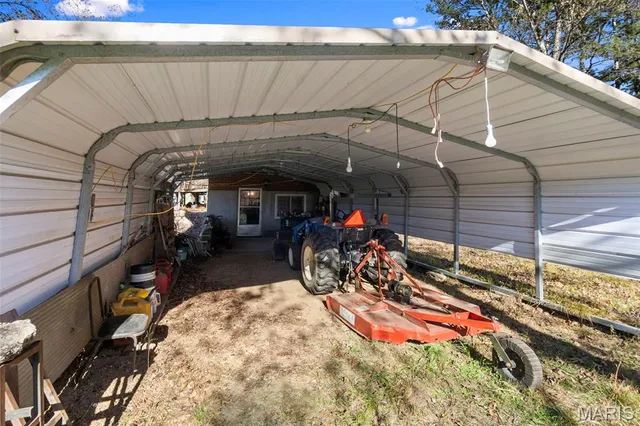 $352,500 | 6827 Wayne 505, Greenville, MO 63944