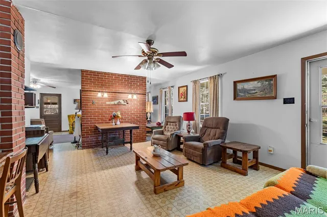 $352,500 | 6827 Wayne 505, Greenville, MO 63944