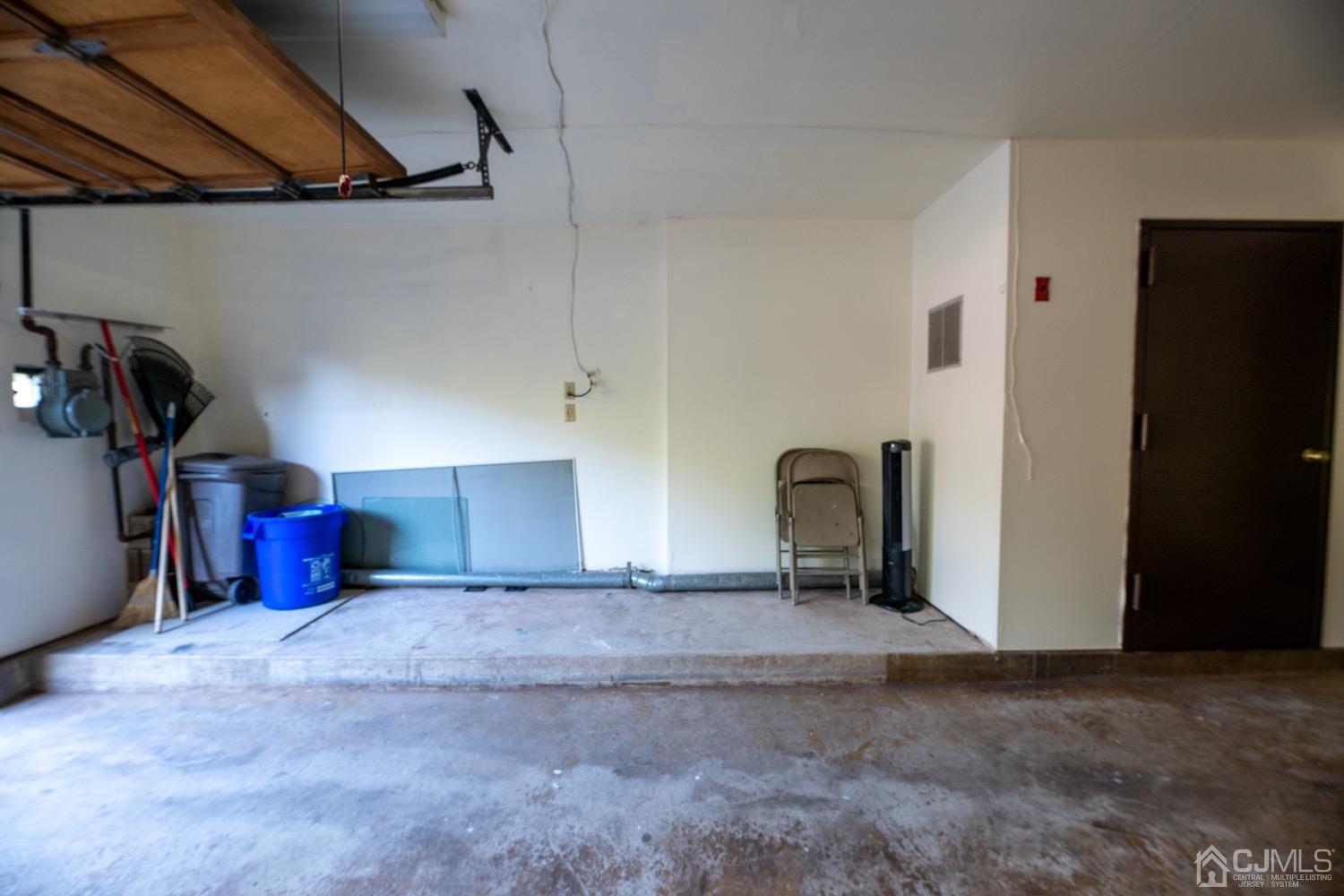7101 Hana Road Edison, NJ 08817 - Photo 68 of 77