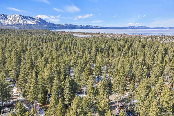 $530,000 | 2055 12th Street, Unit 1, South Lake Tahoe, CA 96150