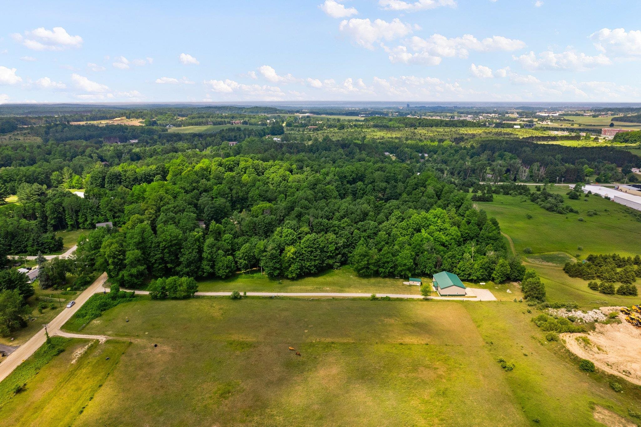 8157 Crisp Road Williamsburg, MI 49690 - Photo 22 of 38 1913028-21.JPG