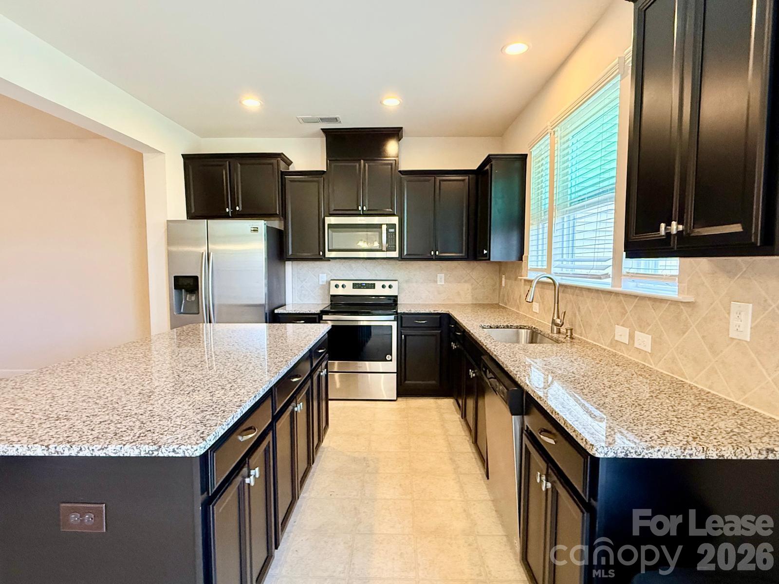 5633 Garrow Glen Road Charlotte, NC 28278 - Photo 4 of 21