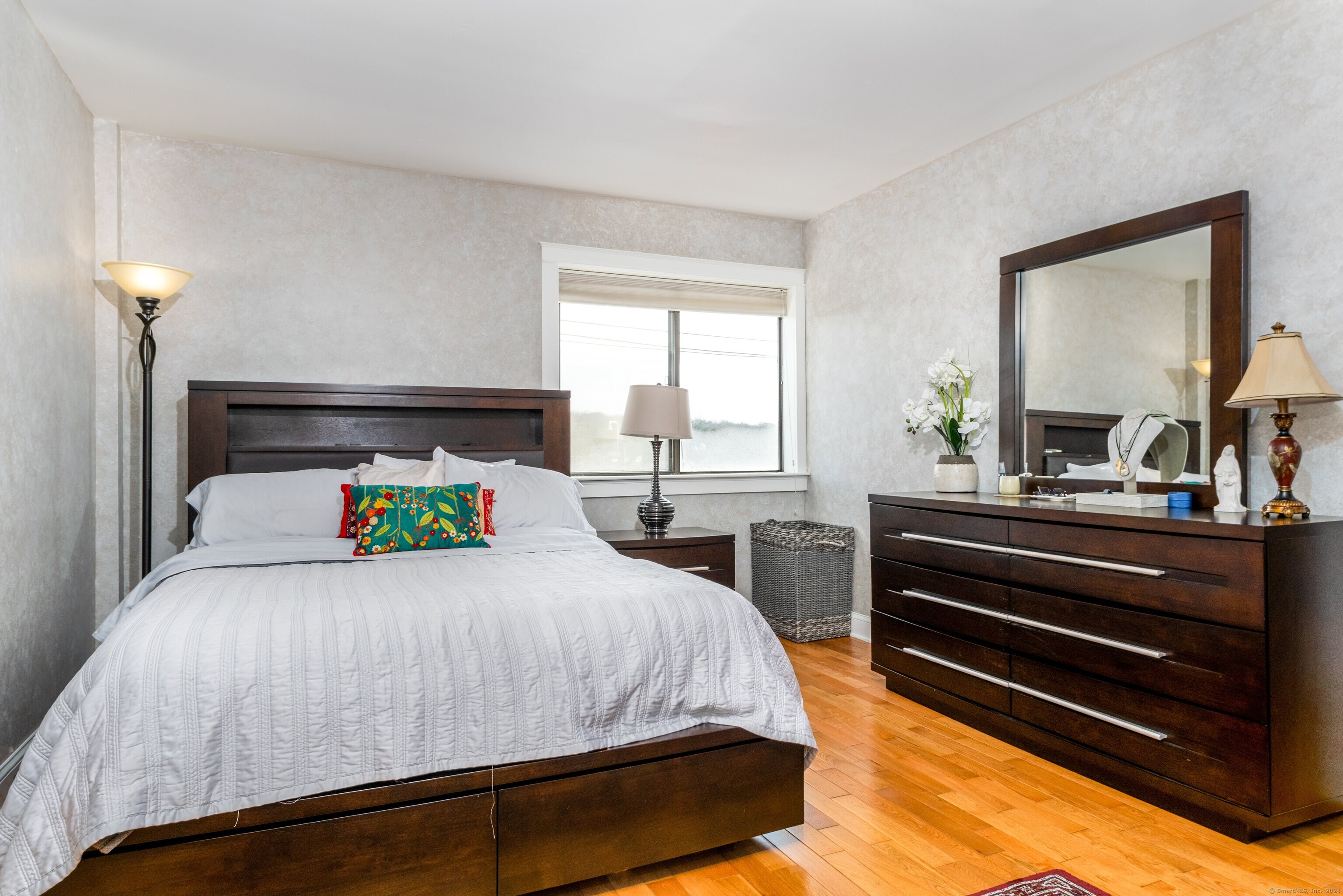 910 Hope Street, Unit 5B Stamford, CT 06907 - Photo 14 of 25