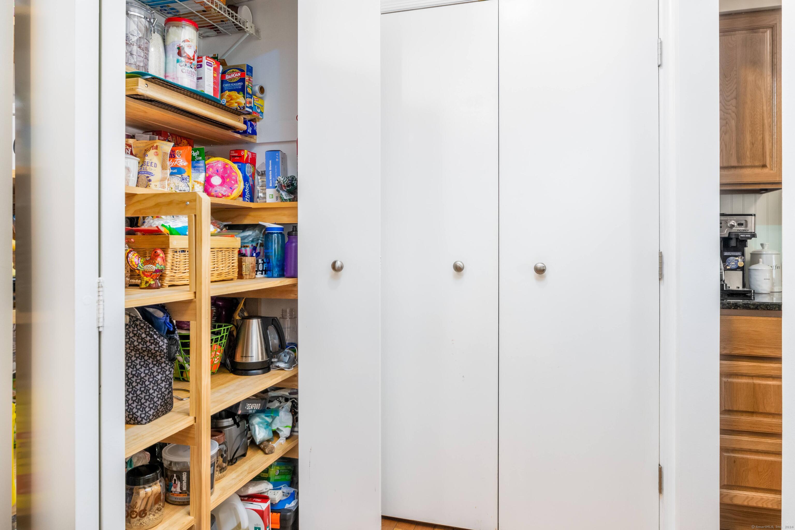 910 Hope Street, Unit 5B Stamford, CT 06907 - Photo 21 of 25