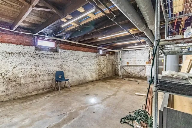 $219,900 | 221 Broad Street, Warrensburg, MO 64093