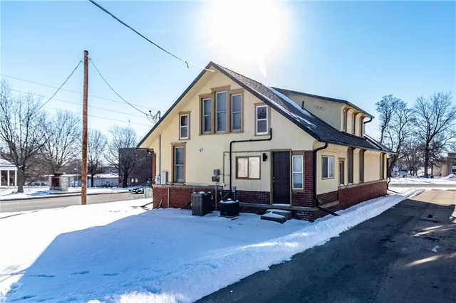 $219,900 | 221 Broad Street, Warrensburg, MO 64093