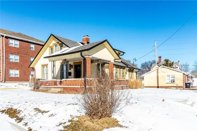 $219,900 | 221 Broad Street, Warrensburg, MO 64093