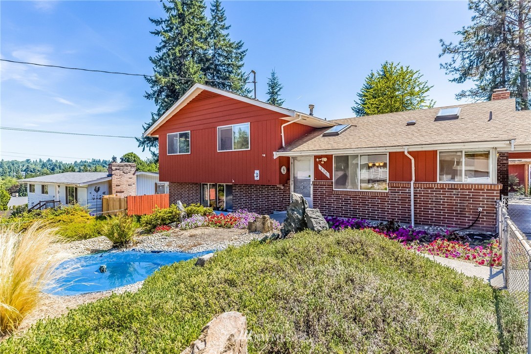 230 160th Street Southeast Bothell, WA 98012 - Photo 1 of 40