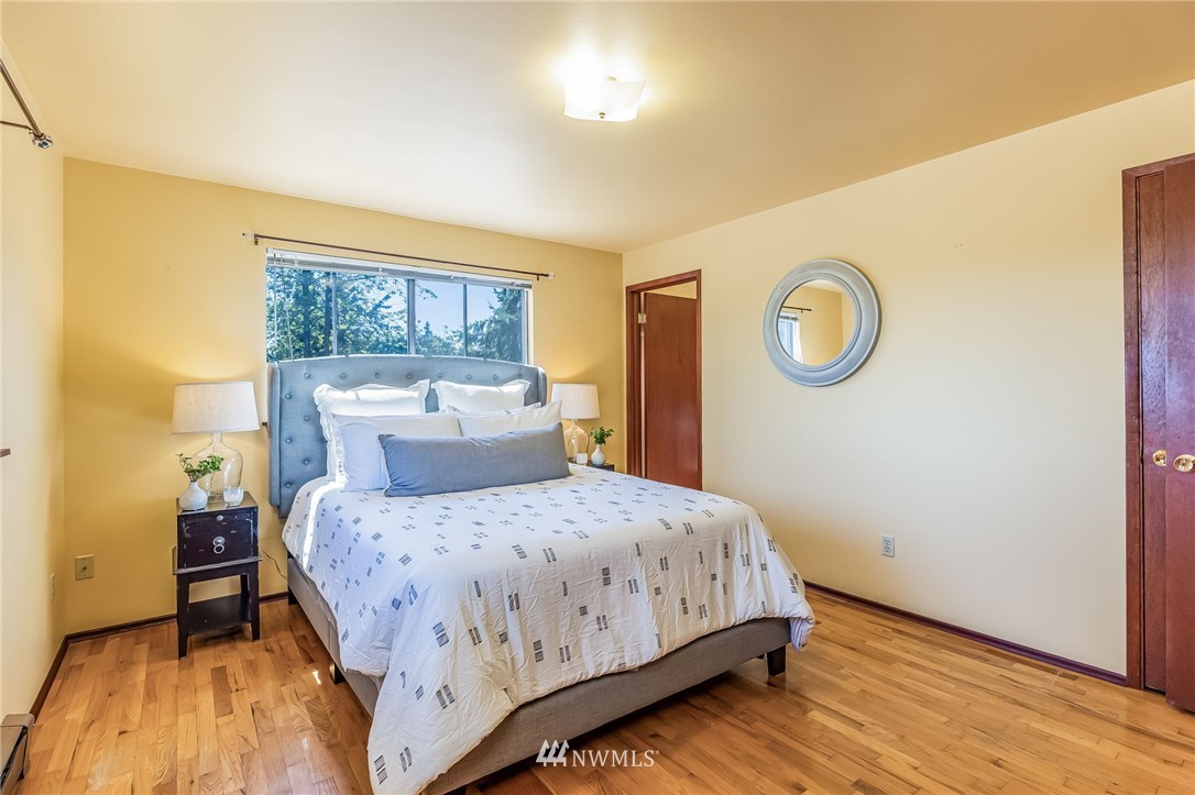 230 160th Street Southeast Bothell, WA 98012 - Photo 17 of 40