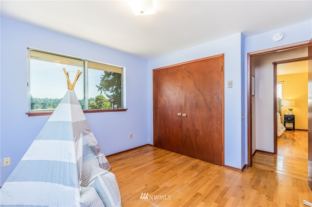 230 160th Street Southeast Bothell, WA 98012 - Photo 25 of 40