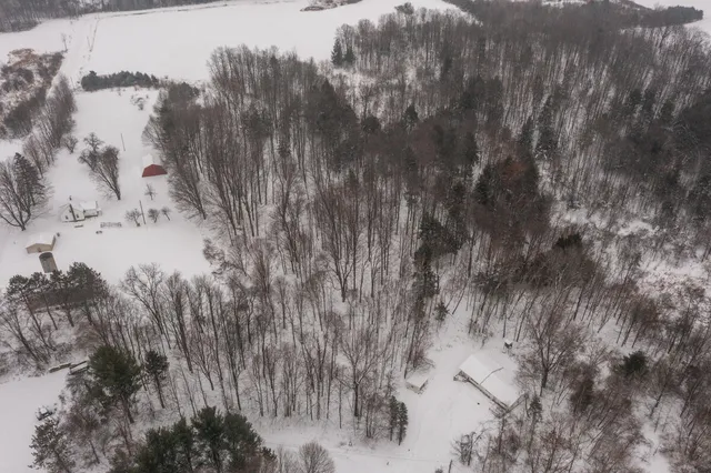 $4,500 | 23085 Huron, Evart, MI 49631