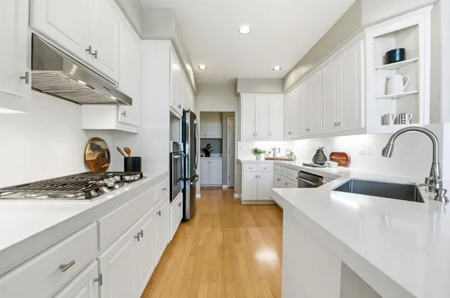 $998,000 | 134 Cliff Swallow Court, Brisbane, CA 94005