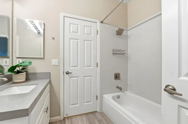 $998,000 | 134 Cliff Swallow Court, Brisbane, CA 94005