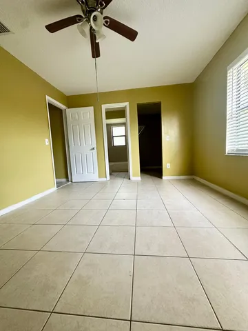 $2,400 | 452 Glenwood Drive, Unit 452, West Palm Beach, FL 33415