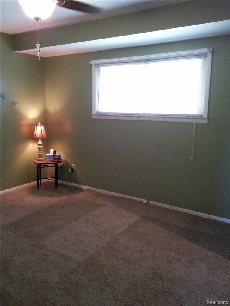 4400 Van Slyke Road Flint, MI 48507 - Photo 10 of 26 Master Bedroom