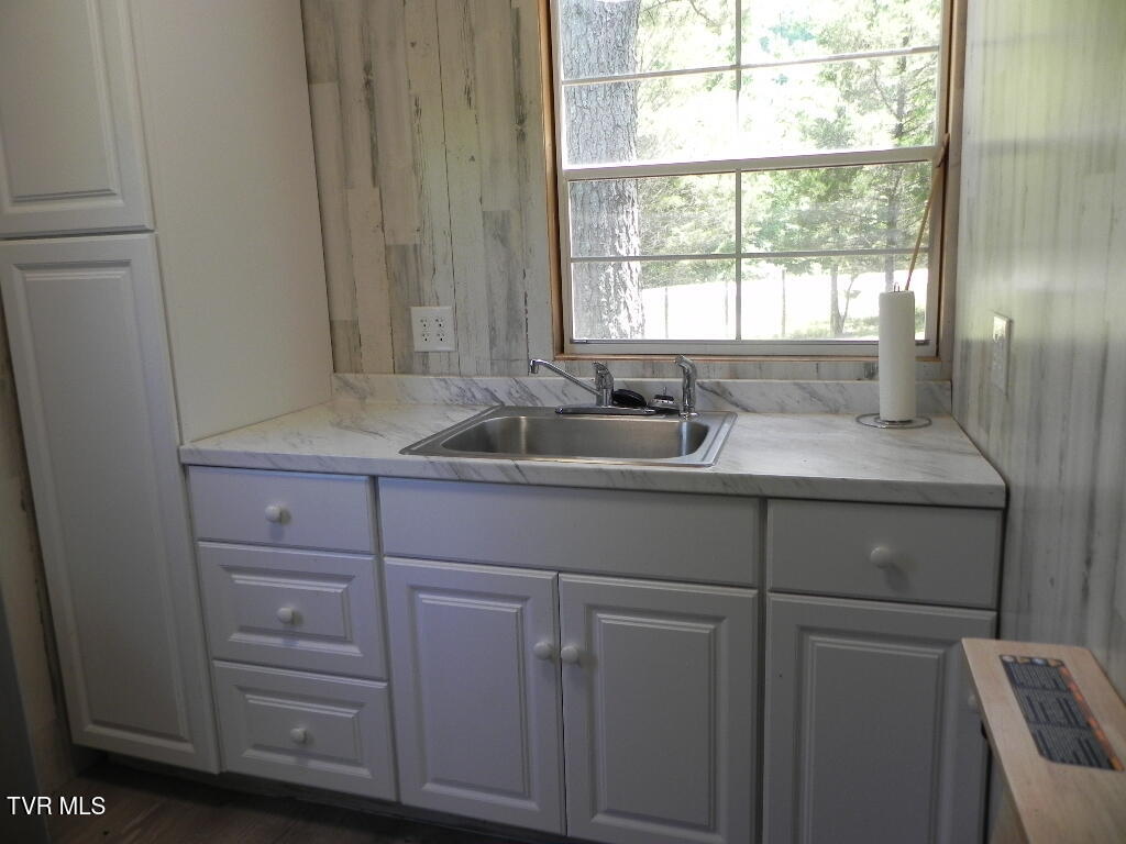 804 Webster Valley Road Rogersville, TN 37857 - Photo 8 of 16 DSCN0044