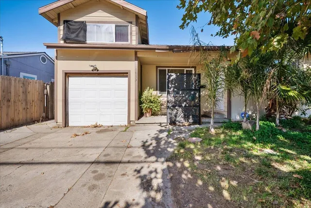 $295,000 | 1013 Frienza Avenue, Sacramento, CA 95815