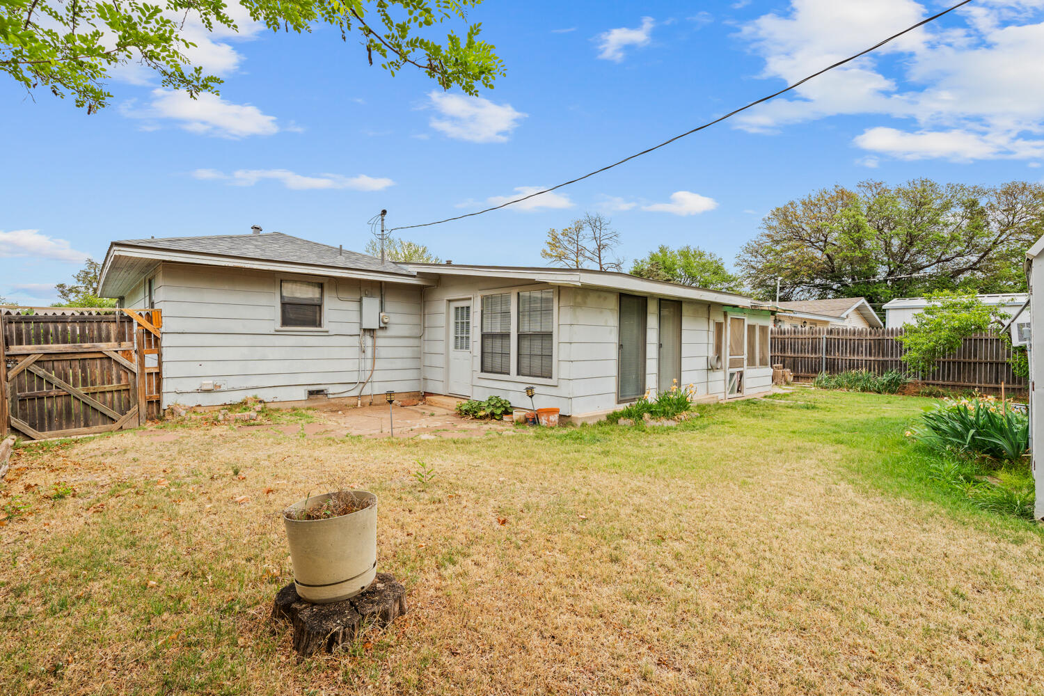 4307 41st Street Lubbock, TX 79413 - Photo 30 of 34 4307 41st St-32