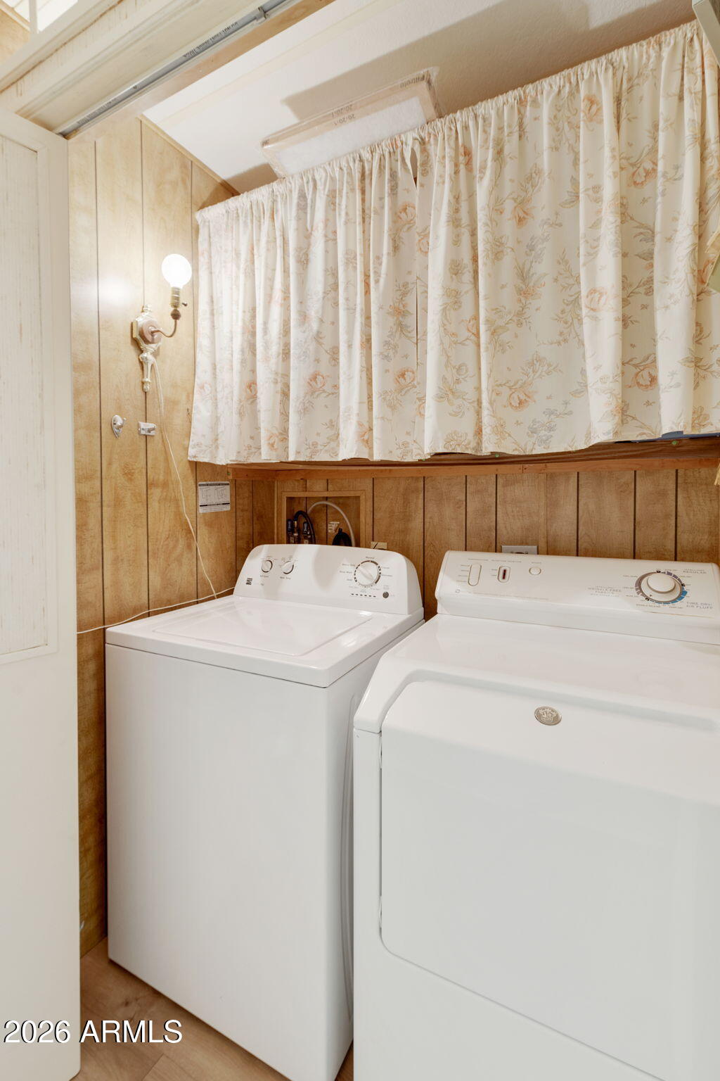 2435 North Higley Road Mesa, AZ 85215 - Photo 41 of 82 43-web-or-mls-dlb_4475-dlb_4479