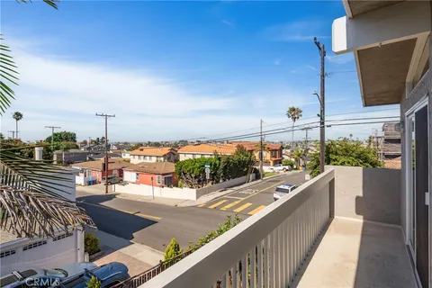 $1,649,000 | 1747 Haynes Lane, Redondo Beach, CA 90278