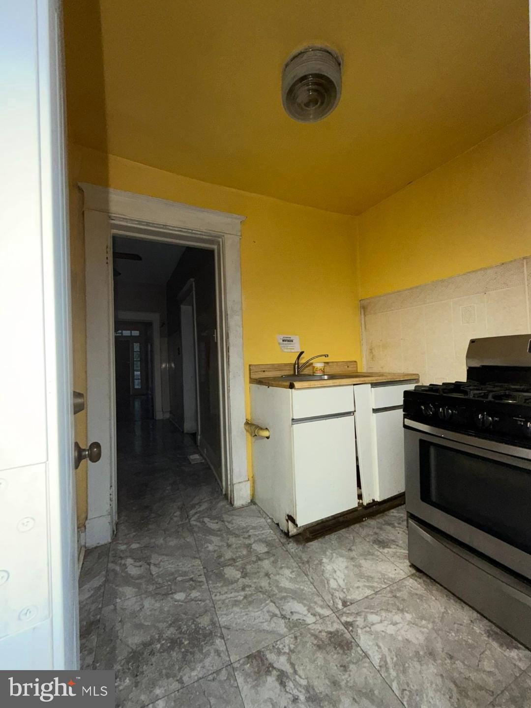 1007 North Rosedale Street Baltimore, MD 21216 - Photo 11 of 27