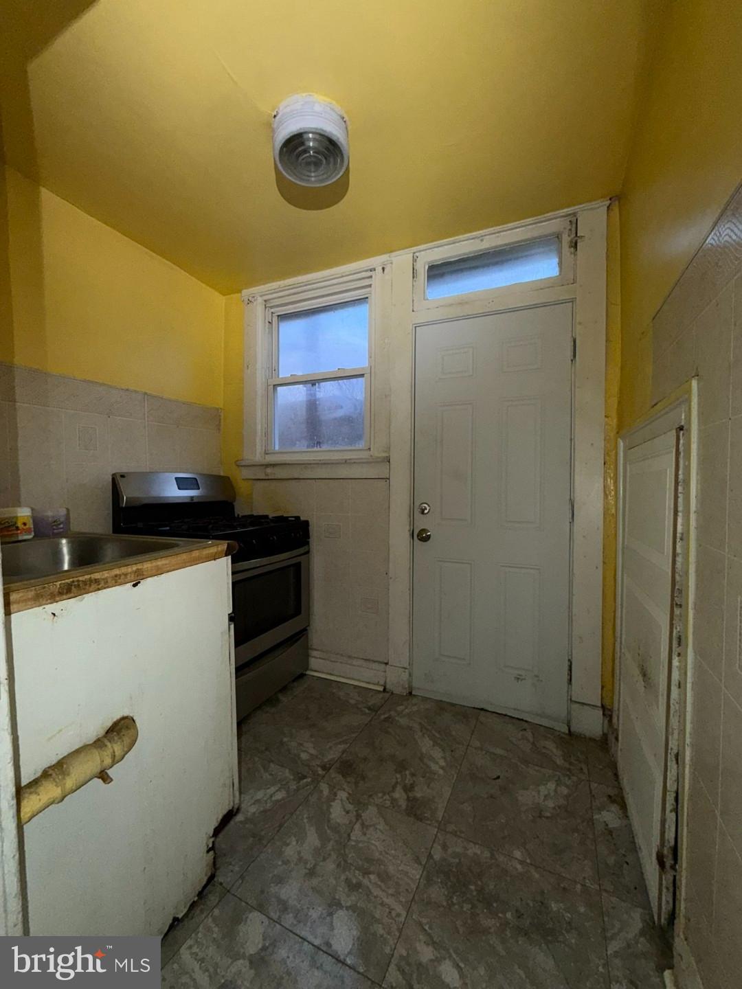 1007 North Rosedale Street Baltimore, MD 21216 - Photo 10 of 27